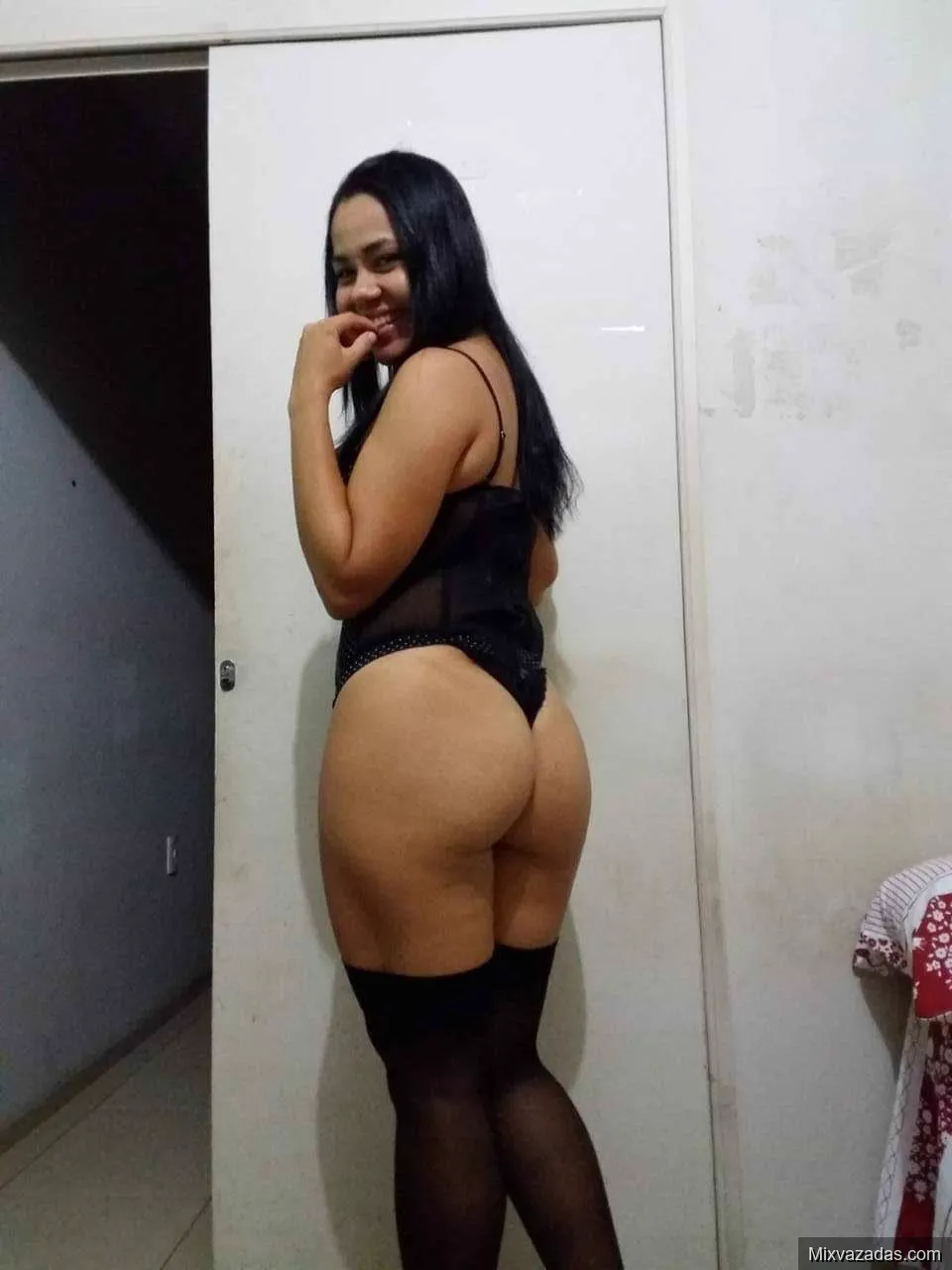 Novinha Crente Baixinha Tesuda Fotos Amadoras Caseiras - foto 03