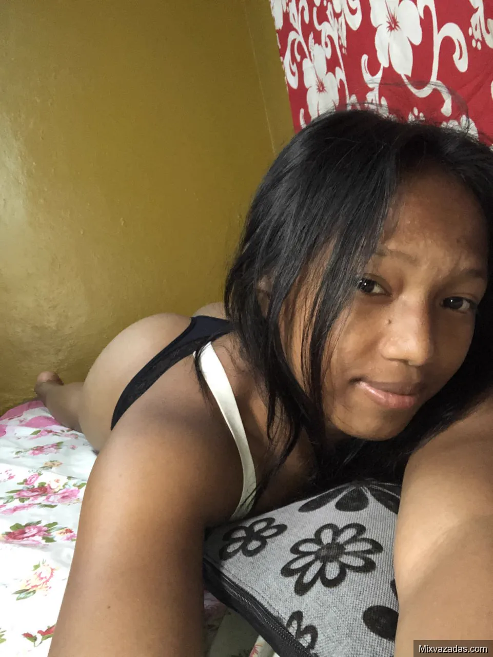 Novinha Nua Em Fotos Caseira Que Vazou Na Net - foto 12
