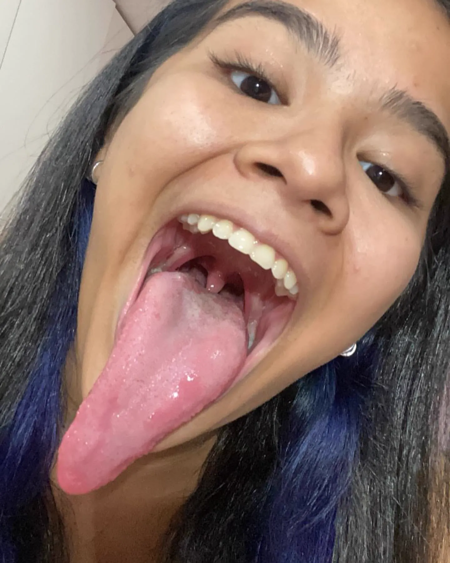 Stefanny Ribeiro A Digital Influencer Rabuda Do Long Tongue - foto 12