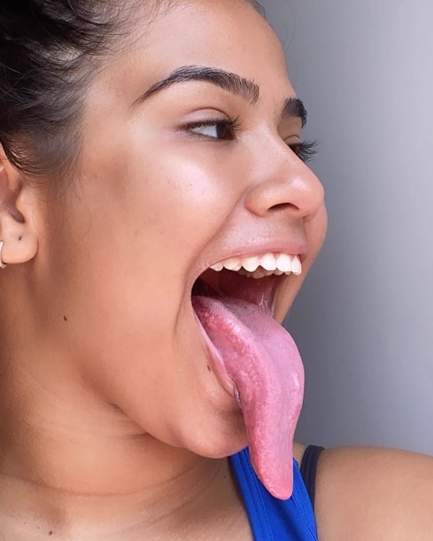 Stefanny Ribeiro A Digital Influencer Rabuda Do Long Tongue - foto 17