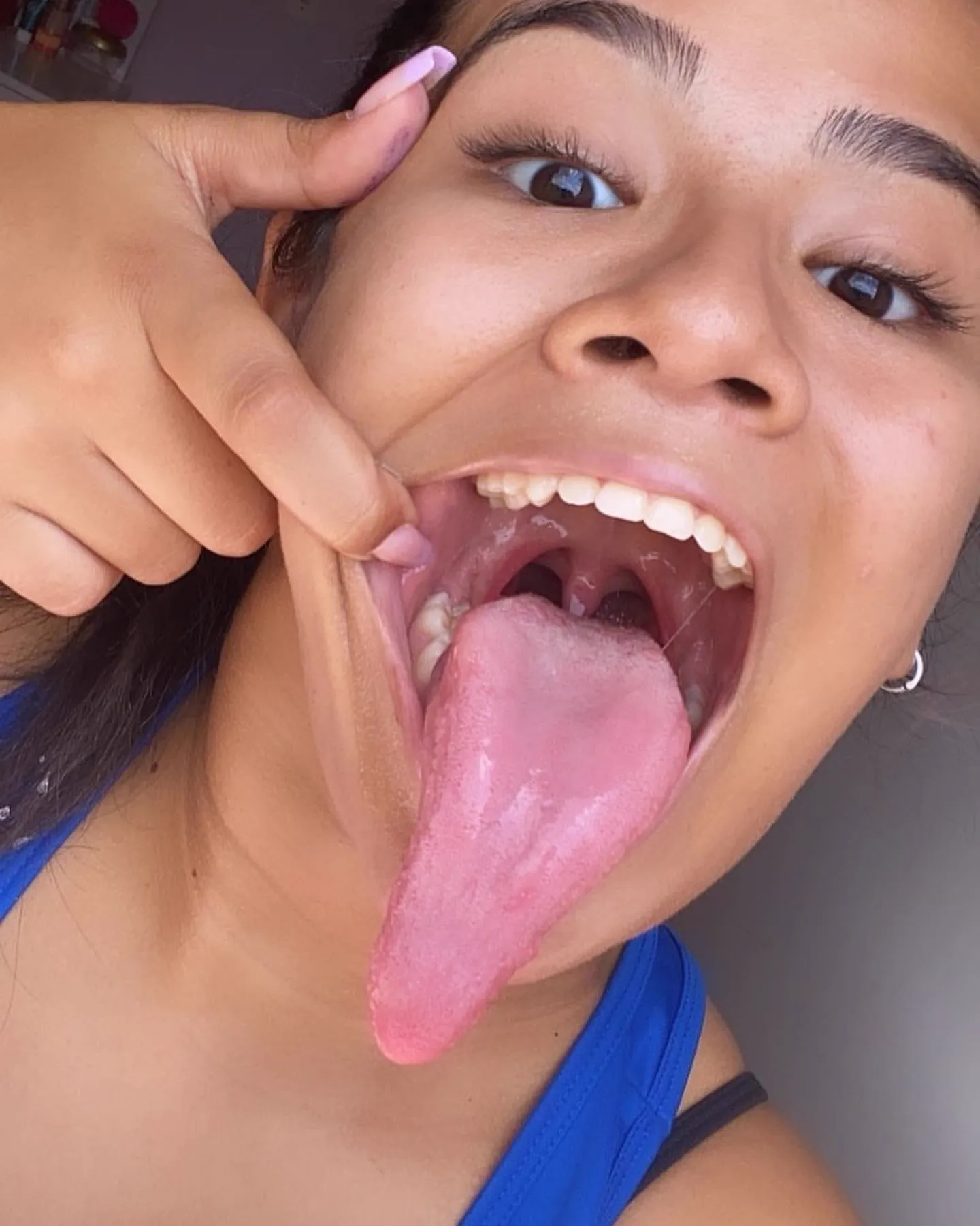 Stefanny Ribeiro A Digital Influencer Rabuda Do Long Tongue - foto 18