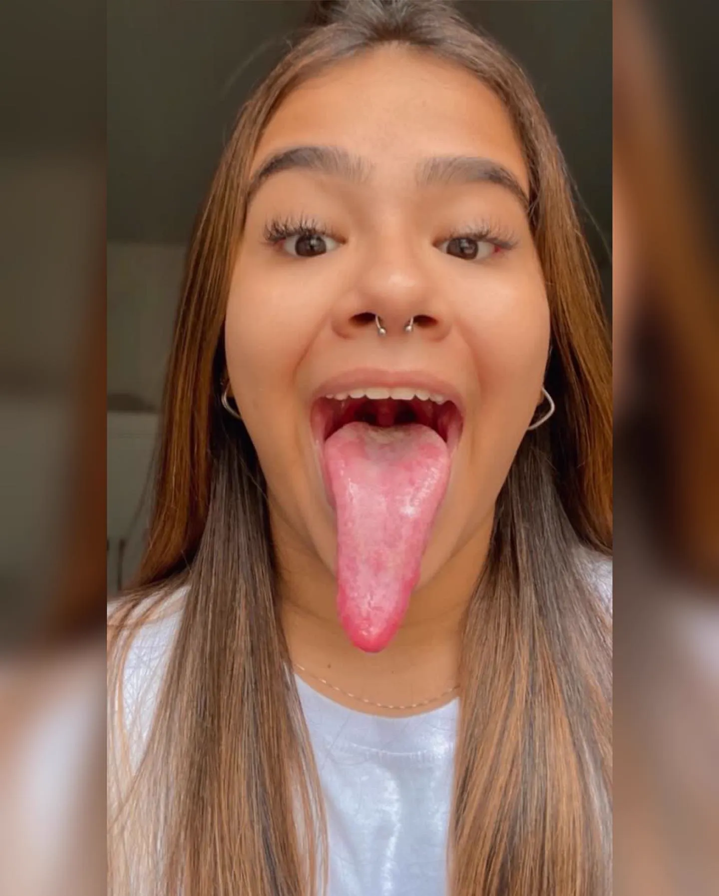 Stefanny Ribeiro A Digital Influencer Rabuda Do Long Tongue - foto 72