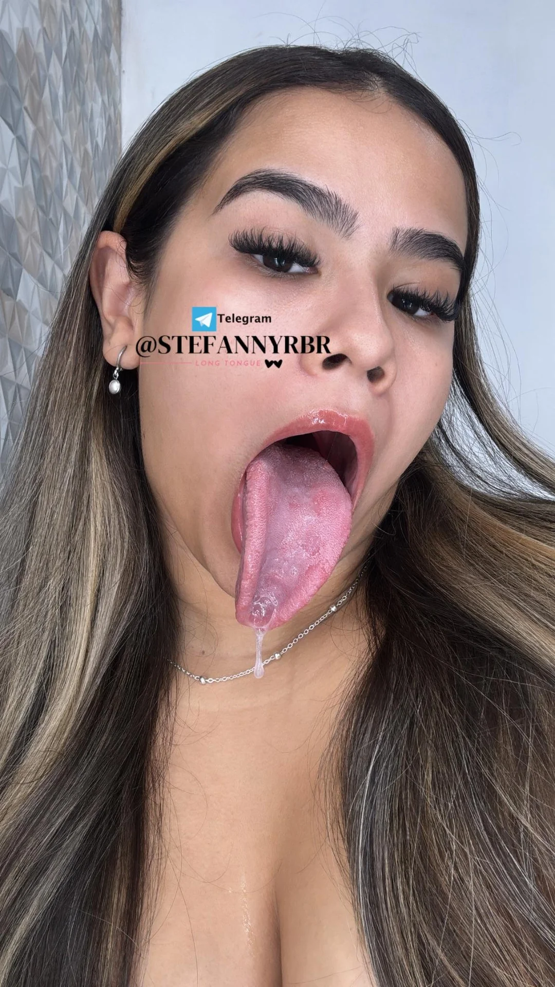 Stefanny Ribeiro A Digital Influencer Rabuda Do Long Tongue - foto 120