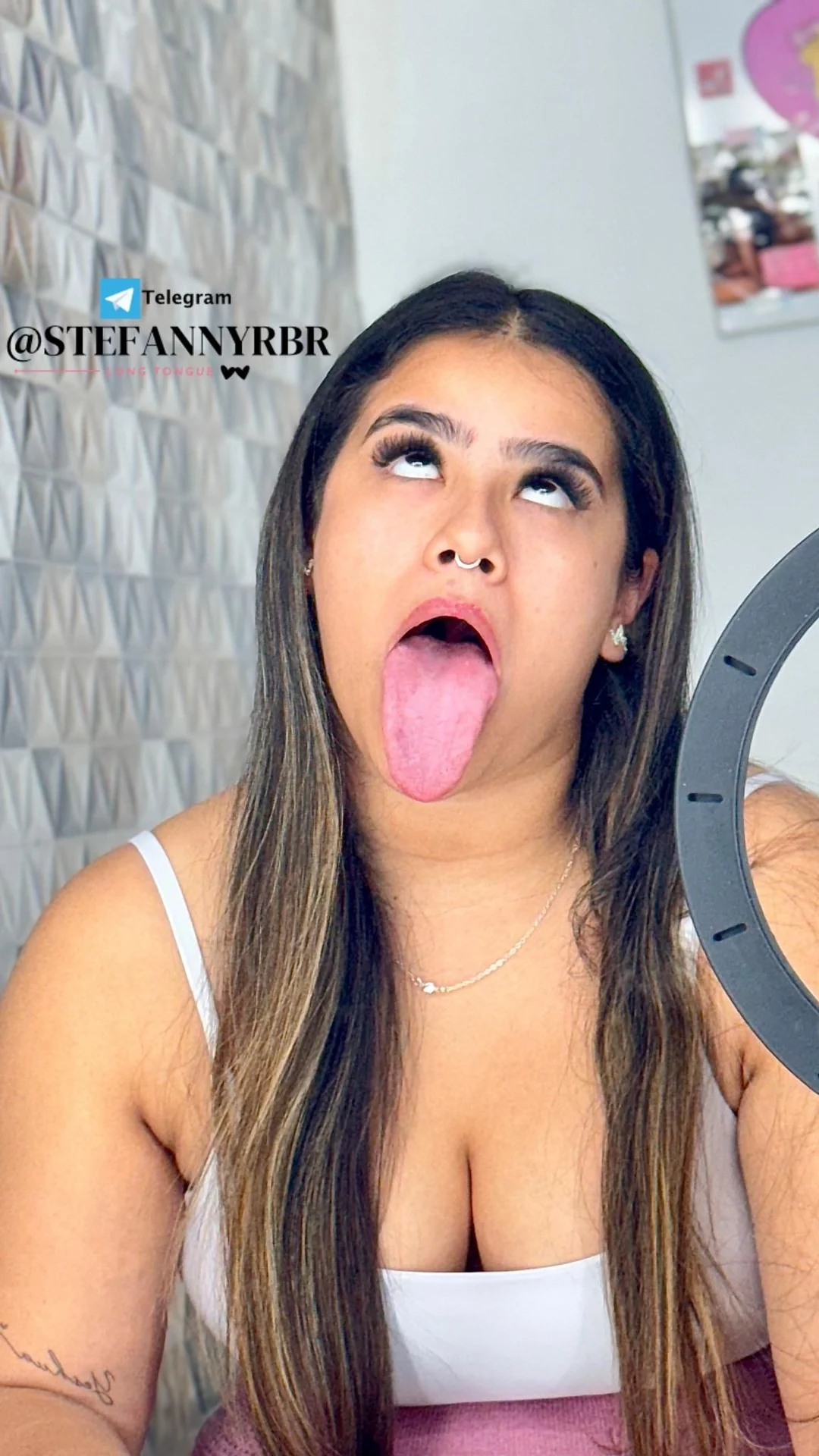 Stefanny Ribeiro A Digital Influencer Rabuda Do Long Tongue - foto 122