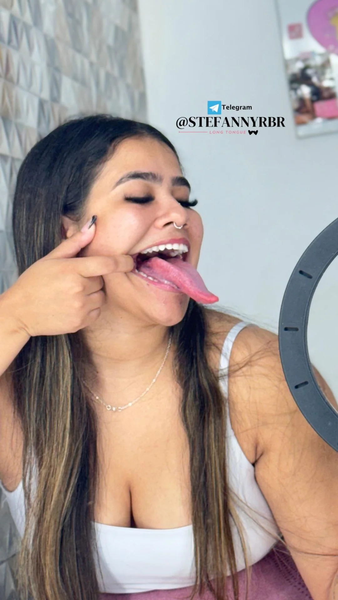 Stefanny Ribeiro A Digital Influencer Rabuda Do Long Tongue - foto 124