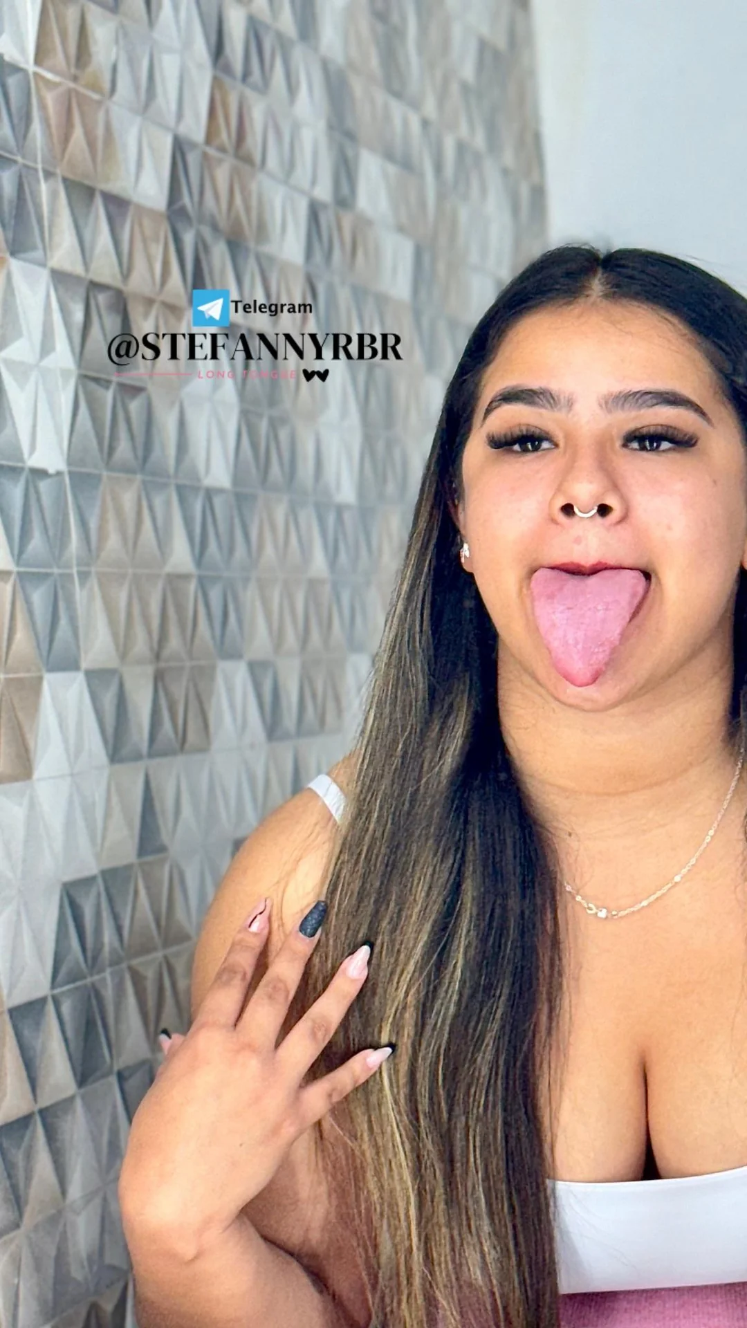Stefanny Ribeiro A Digital Influencer Rabuda Do Long Tongue - foto 126
