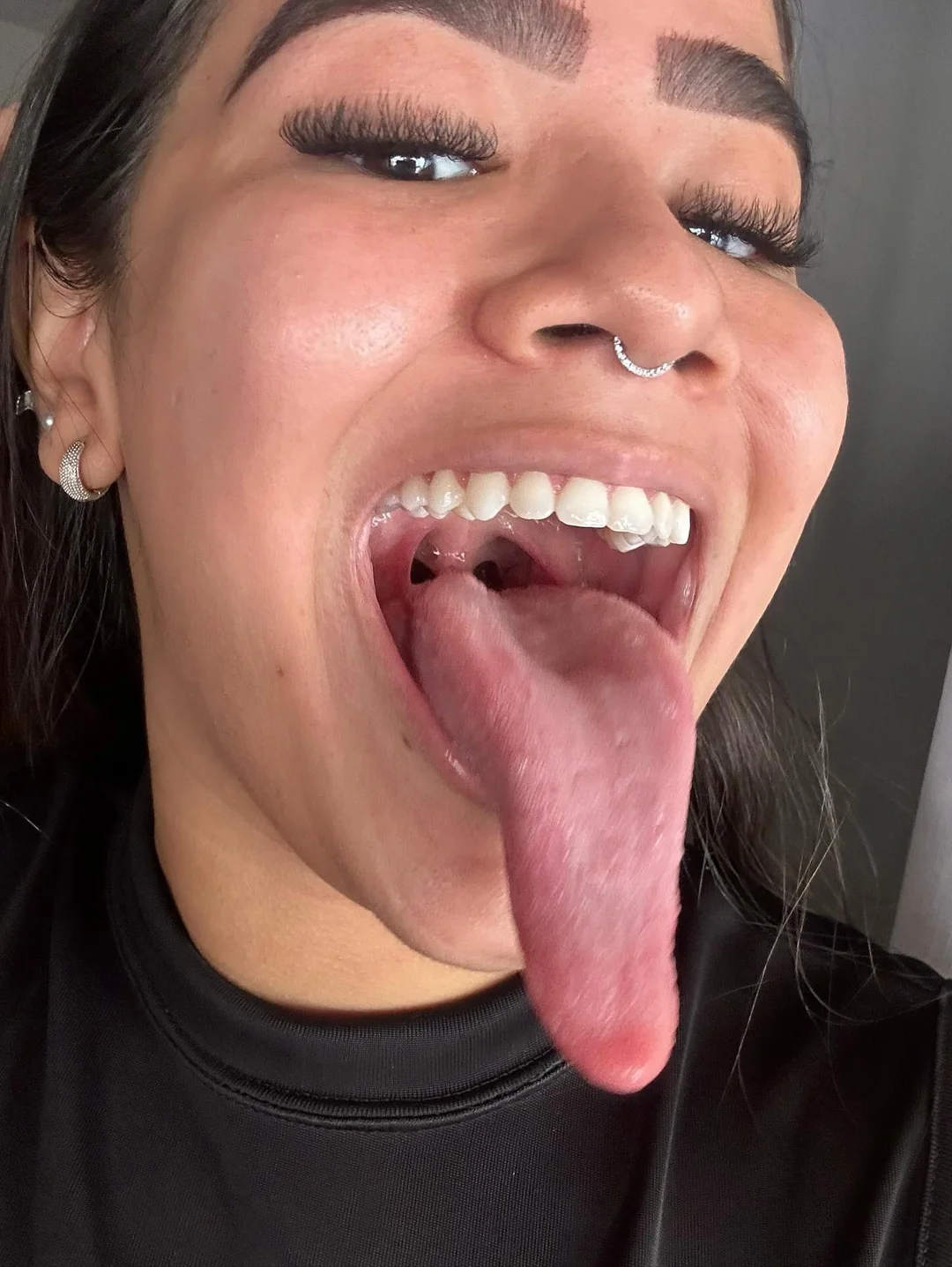 Stefanny Ribeiro A Digital Influencer Rabuda Do Long Tongue - foto 129