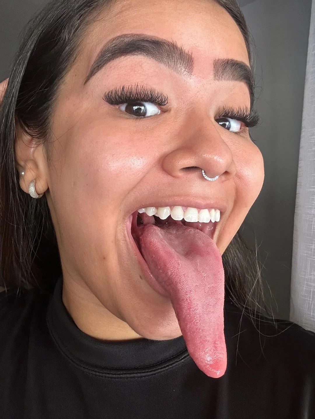 Stefanny Ribeiro A Digital Influencer Rabuda Do Long Tongue - foto 131