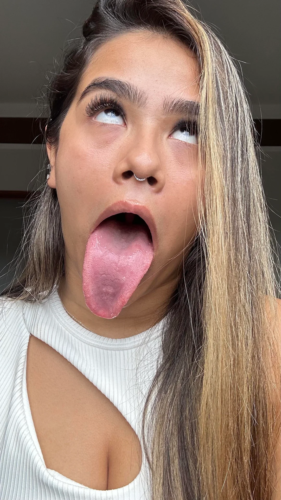 Stefanny Ribeiro A Digital Influencer Rabuda Do Long Tongue - foto 141