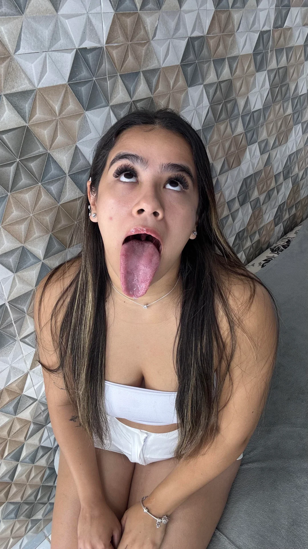 Stefanny Ribeiro A Digital Influencer Rabuda Do Long Tongue - foto 144