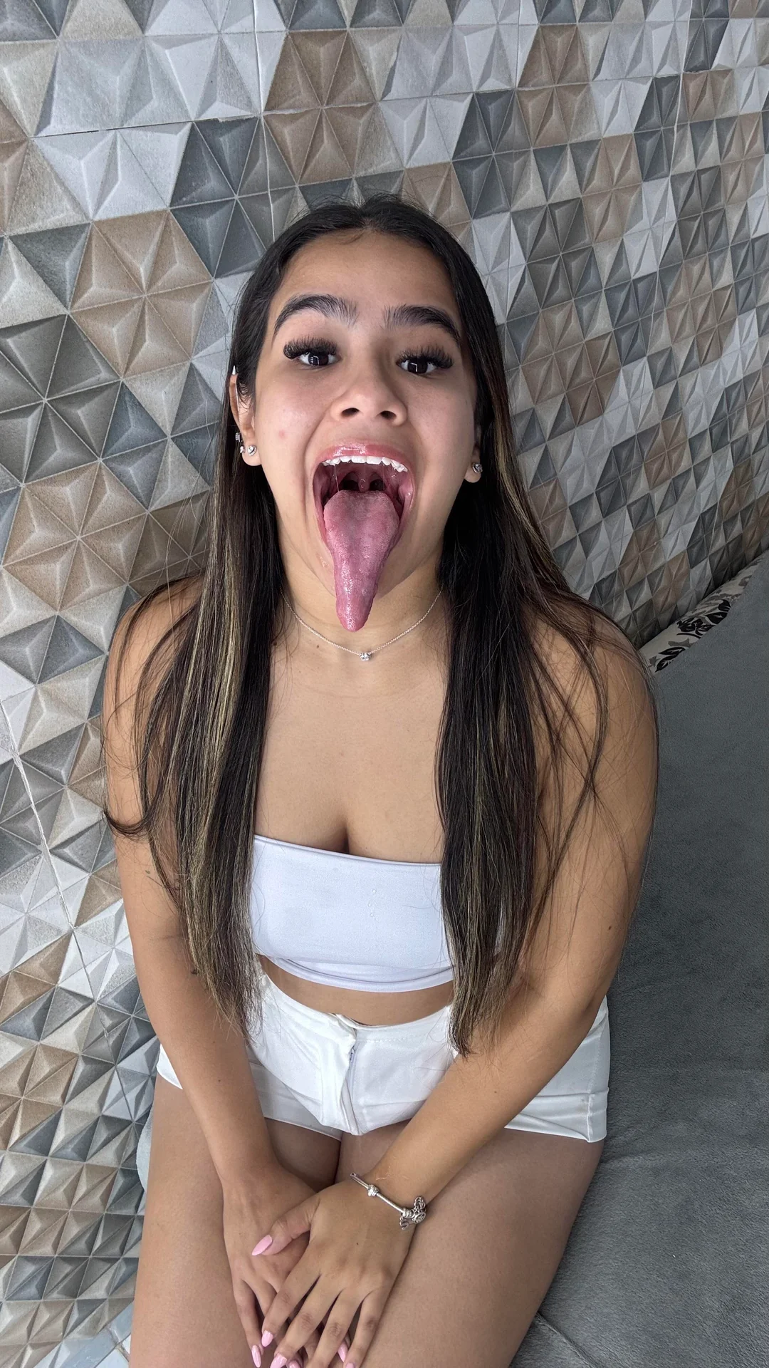 Stefanny Ribeiro A Digital Influencer Rabuda Do Long Tongue - foto 148
