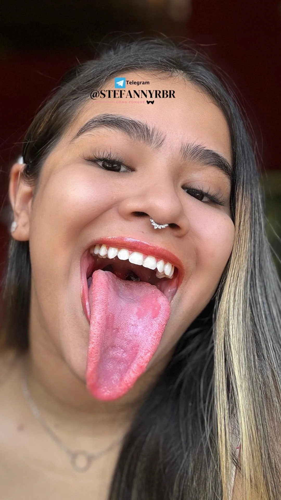 Stefanny Ribeiro A Digital Influencer Rabuda Do Long Tongue - foto 170