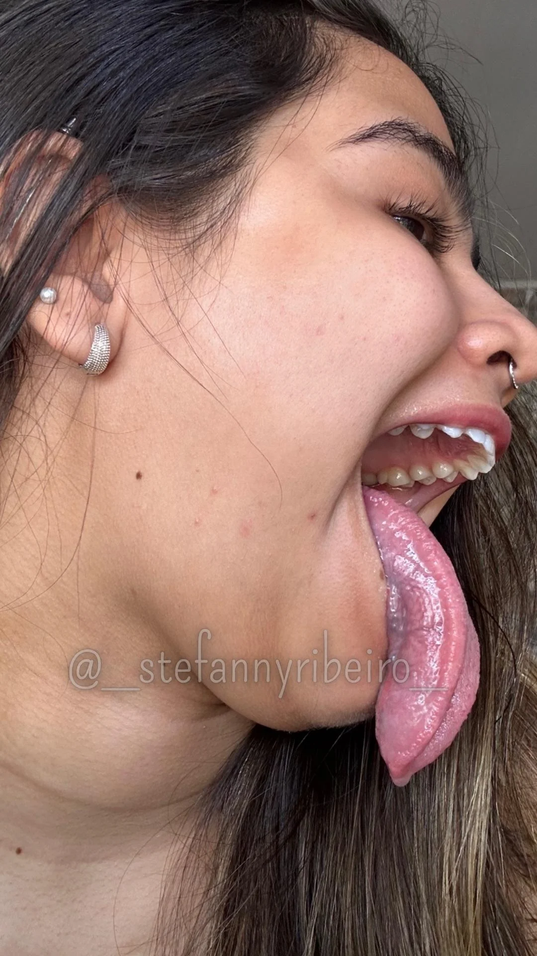 Stefanny Ribeiro A Digital Influencer Rabuda Do Long Tongue - foto 176